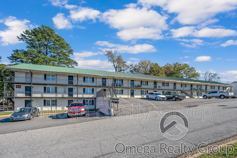 Northport Condo: 2711 18th Ave