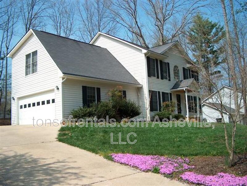 Arden House: 15 Collenwood Road