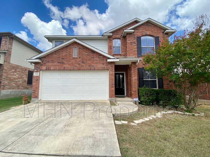 Amazing 3 bed/2.5 bath two story home in Belmont Park with community amenities and Schertz/Cibolo School District! - Photo 1