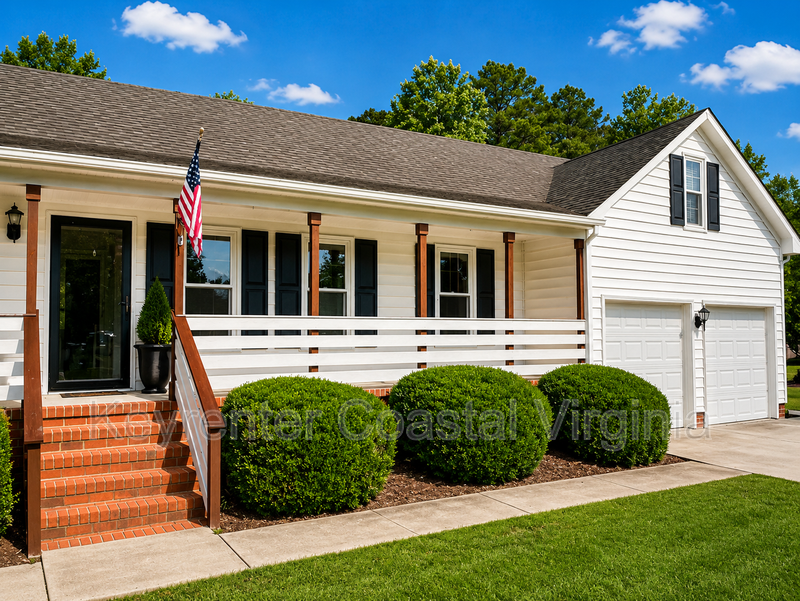 Carrsville House: 1154 Old Oak Lane