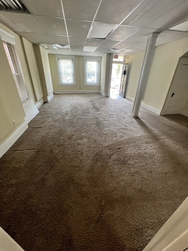 Richmond Condo: 2307 W Main st