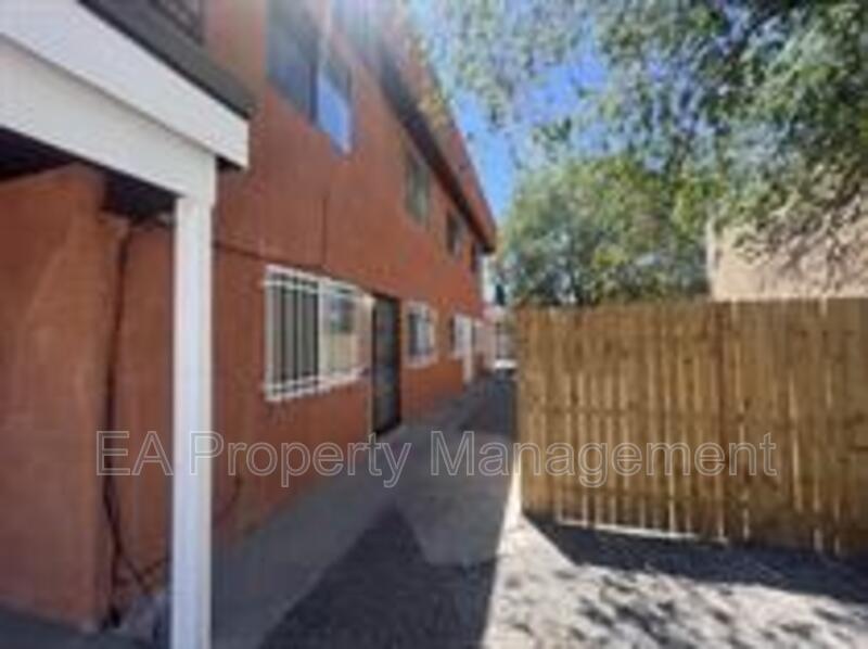 Albuquerque House: 12809 Dorado Dr SE