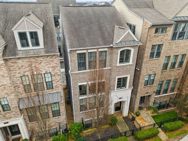 Atlanta House: 609 Broadview Terrace NE