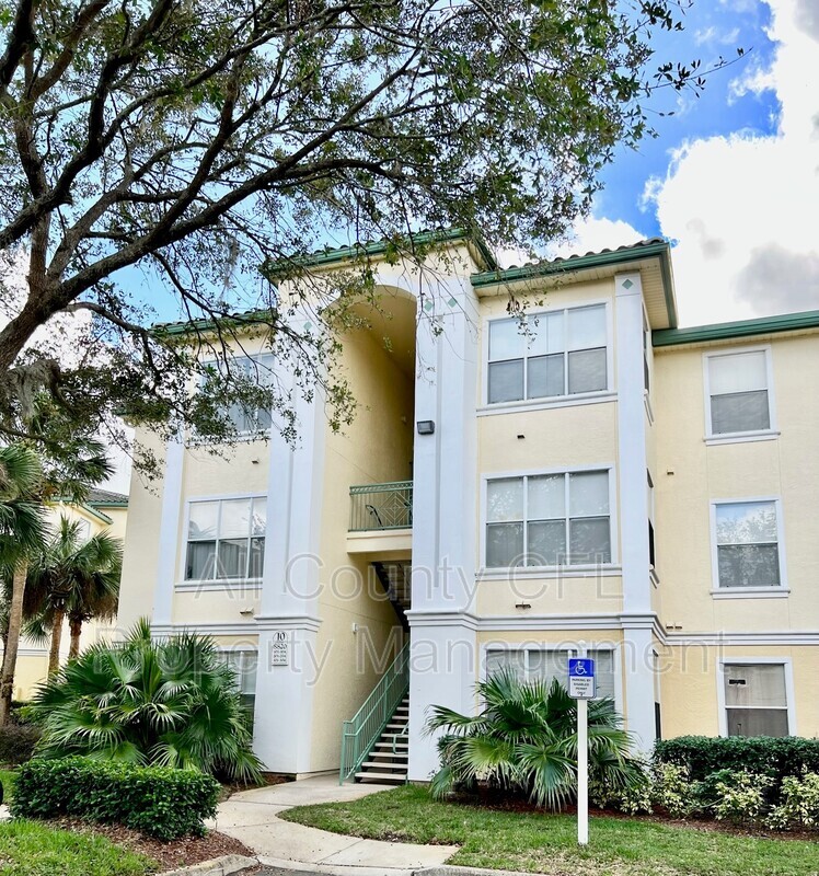 Kissimmee Condo: 8820 Legacy Dunes Court