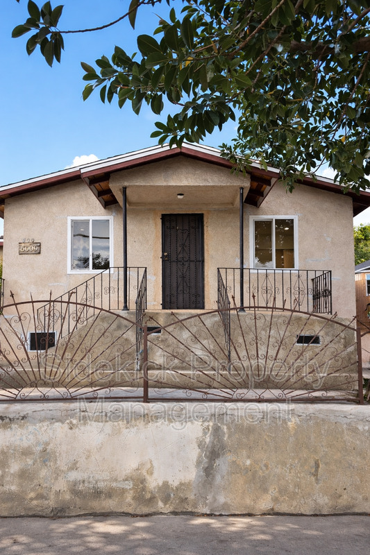 Los Angeles House: 5009 Wadena St