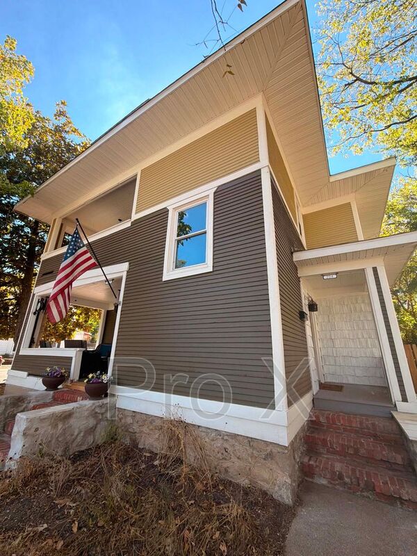 Joplin House: 204 N Sergeant