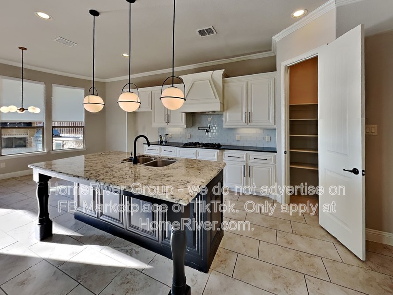 Prosper House: 941 Jessica Ln