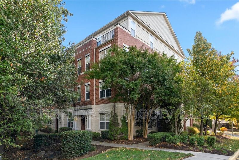 Fairfax Condo: 12432 Liberty Bridge Rd