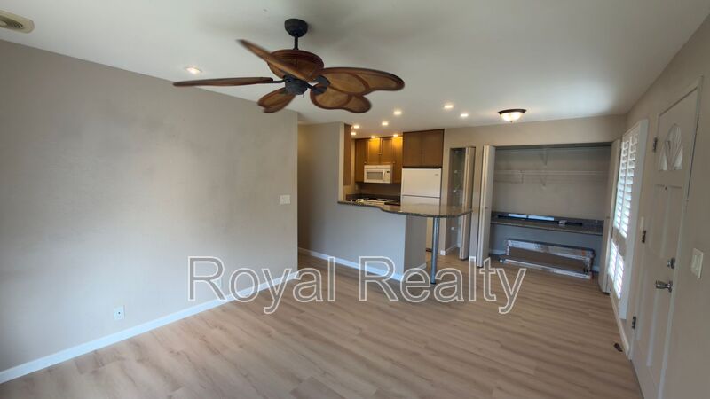 Kihei Condo: 480 Kenolio Rd