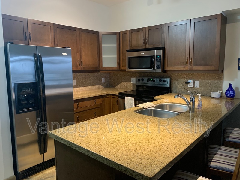 Kelowna Condo: 545-654 Cook Rd