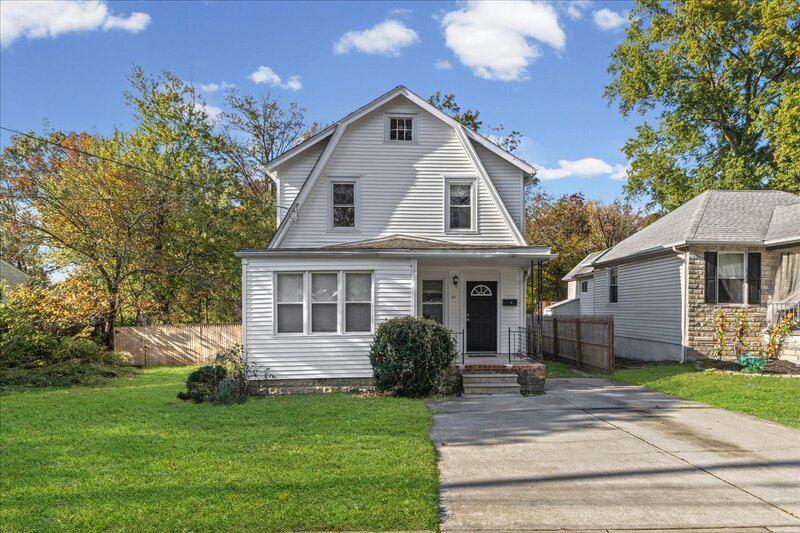 Somerdale House: 122 West Somerdale Road