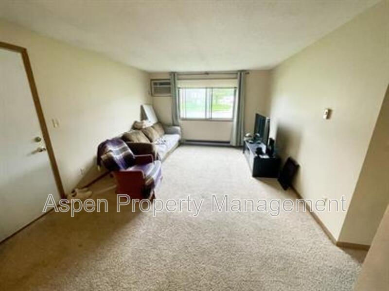 Iowa City Condo: 808 Benton Drive