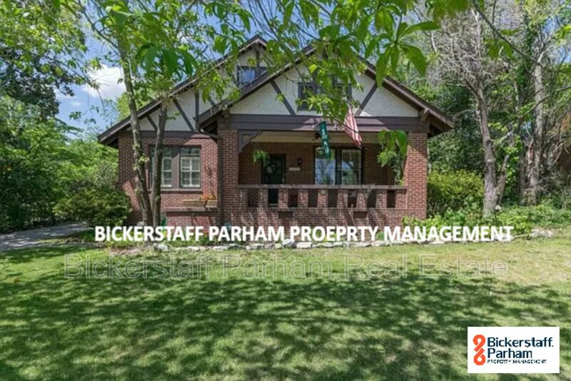 Columbus House: 1409 16th Ave