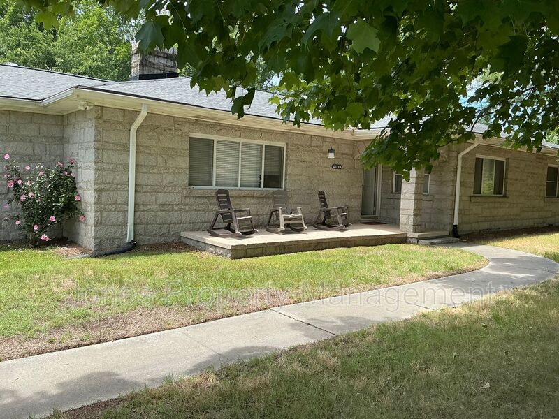 Salisbury House: 1048 Shuping Mill Rd.
