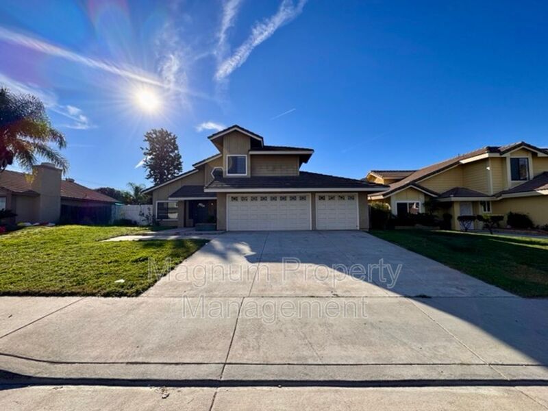 Moreno Valley House: 24473 Saint Thomas Ave