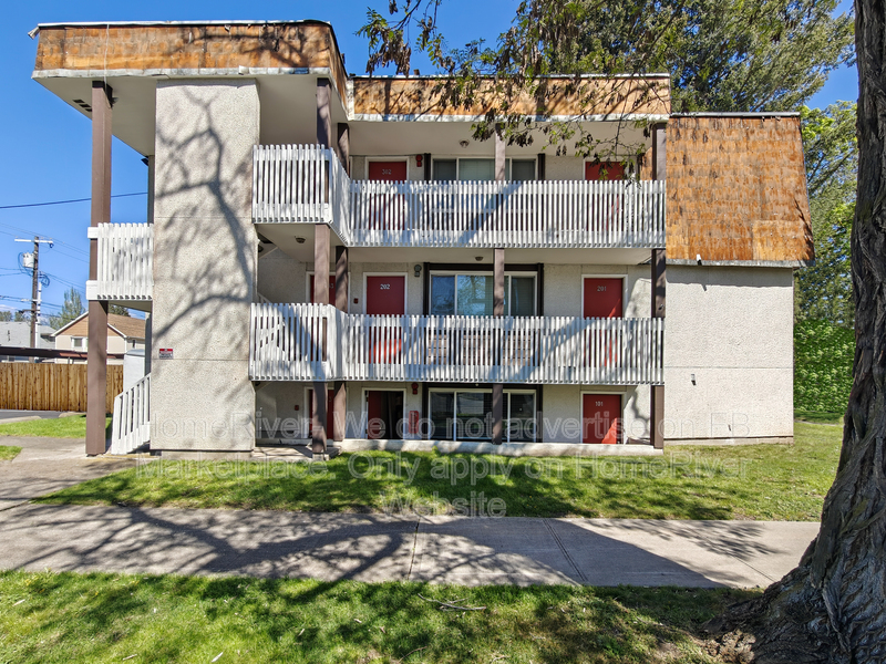Spokane Condo: 1414 N Addison St