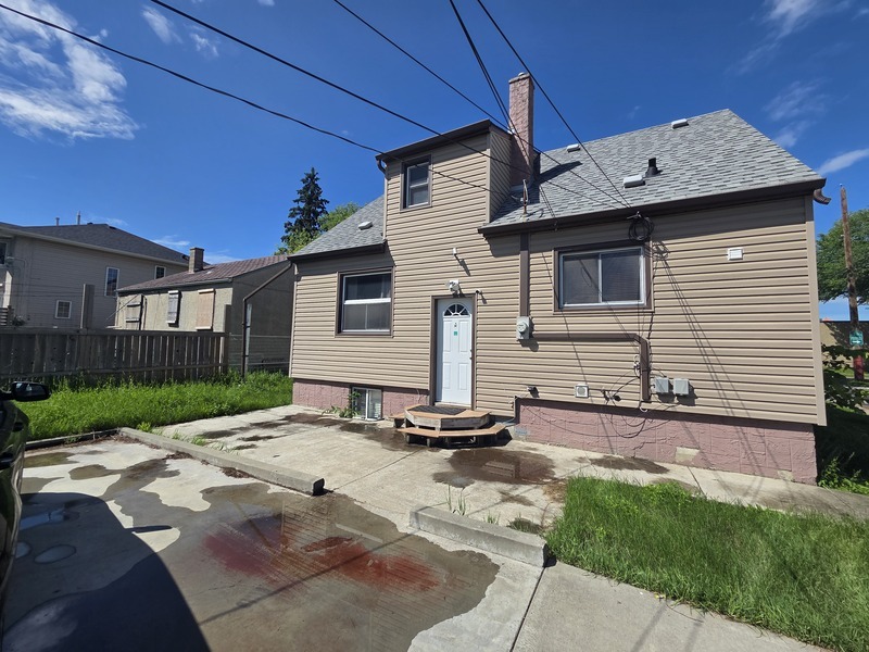 Edmonton Condo: 11739 122 Street NW
