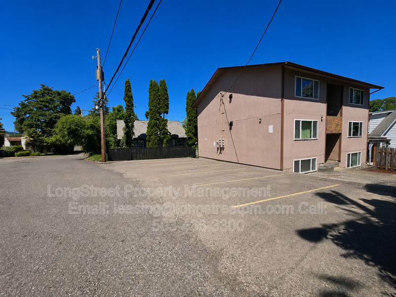 Corvallis Condo: 234 NW 21st Street