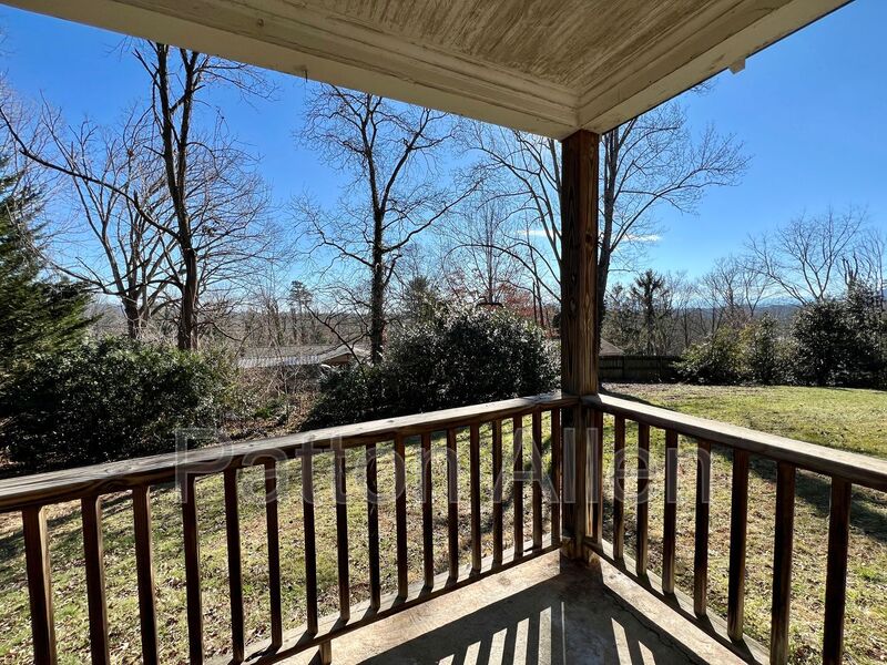 Asheville Condo: 334 Barnard Ave