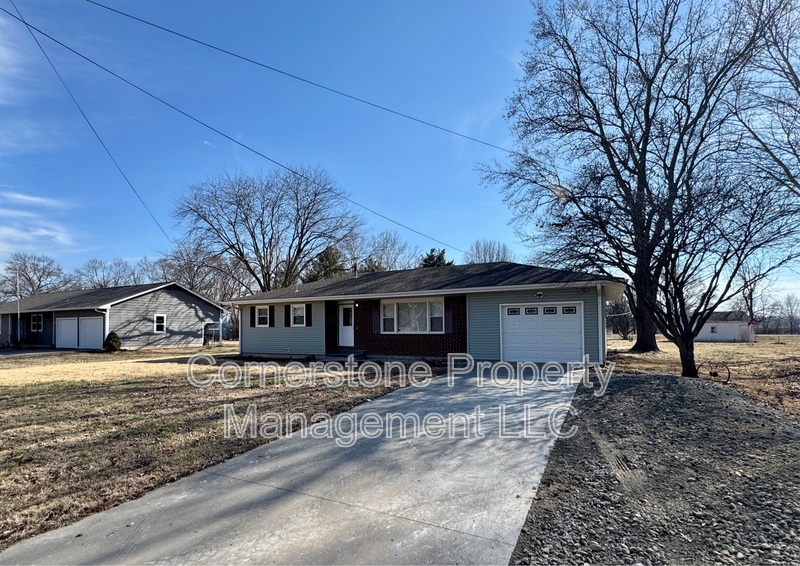 Perry House: 202 West Bridge Street