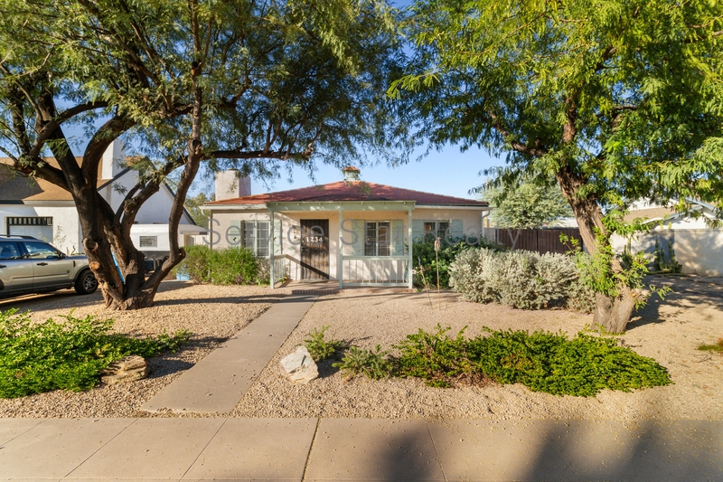 Phoenix House: 1234 E Hubbell St