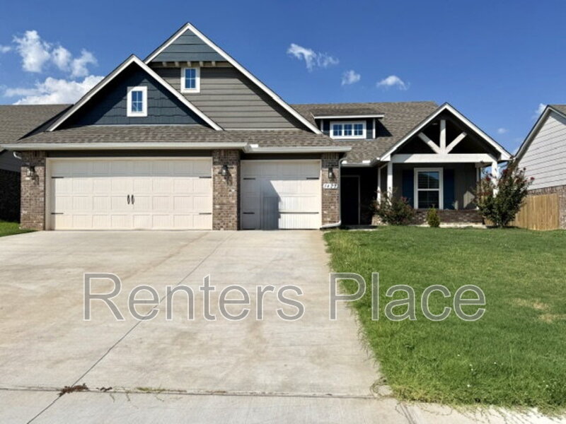 Broken Arrow House: 1422 E Utica Pl