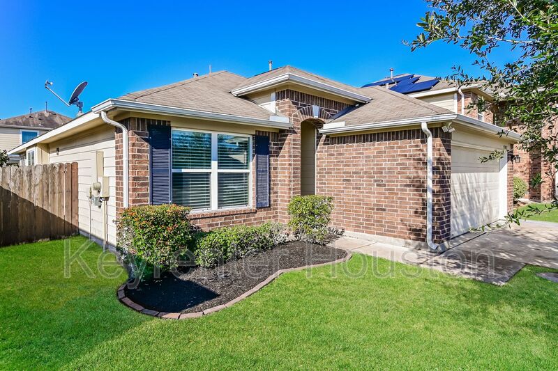 Humble House: 15011 Mause Creek Drive