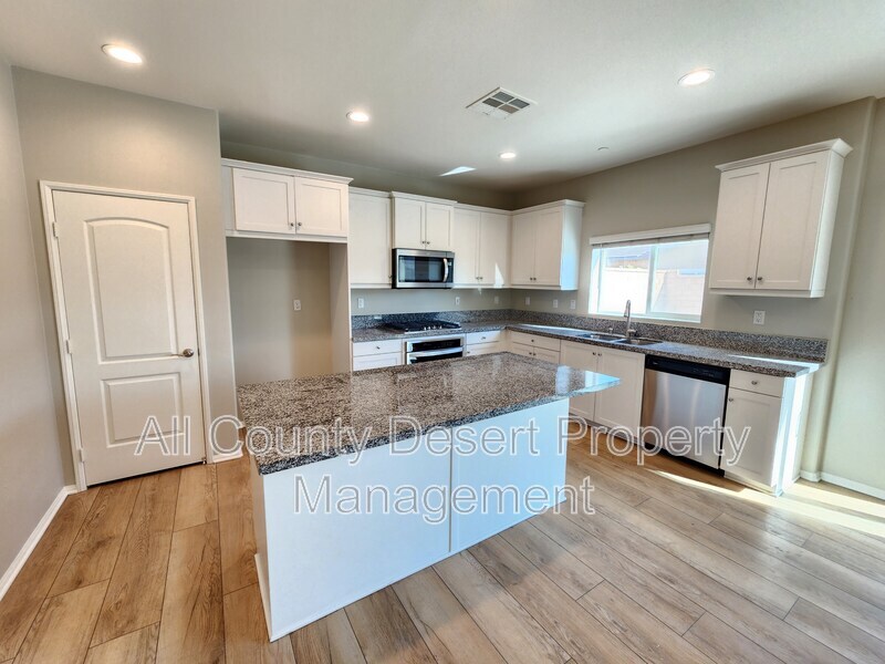 Main Rental Photo 4
