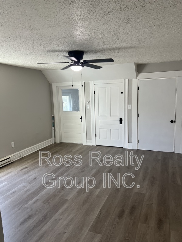 Toledo Condo: 1121 Delence St
