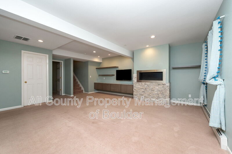 Main Rental Photo 17