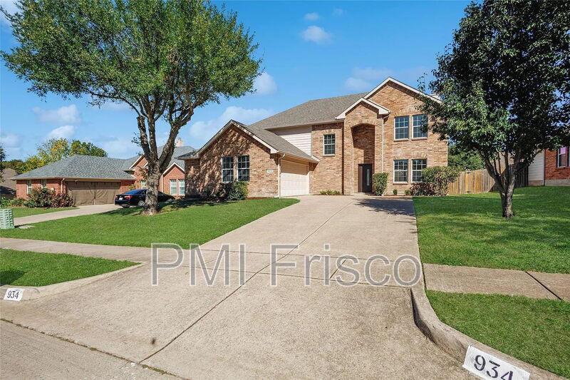 Wylie House: 934 Cedar Creek Dr