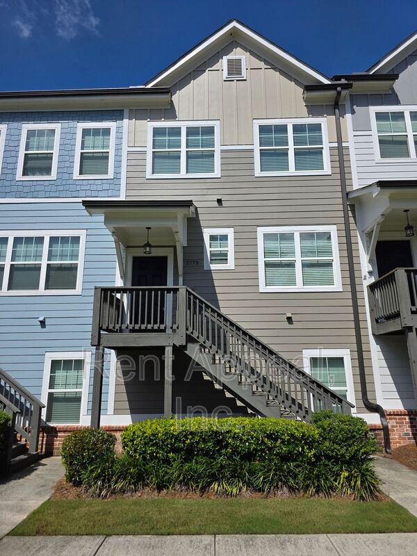 Doraville House: 3779 Oxford Circle