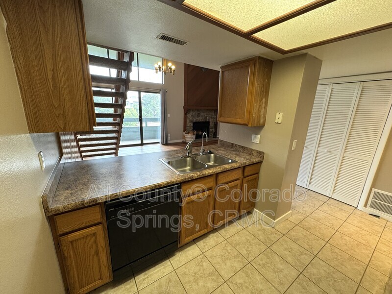 Main Rental Photo 18