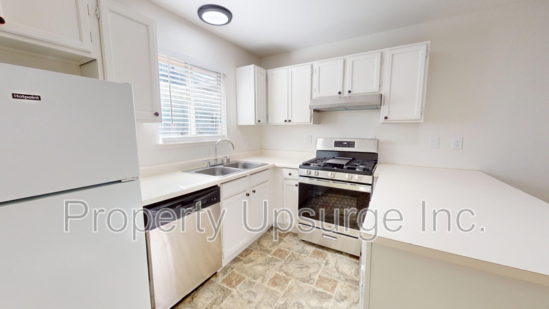 Redding Condo: 740 West Street - C