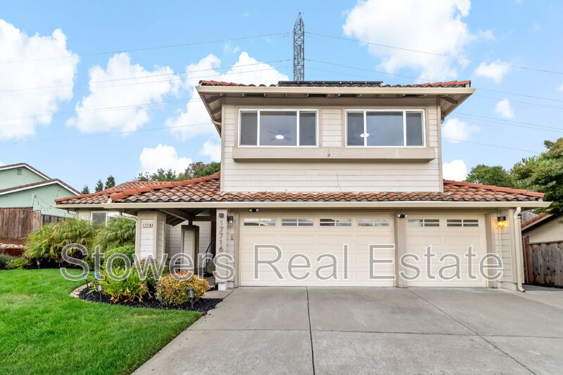 Castro Valley House: 17716 Columbia Dr