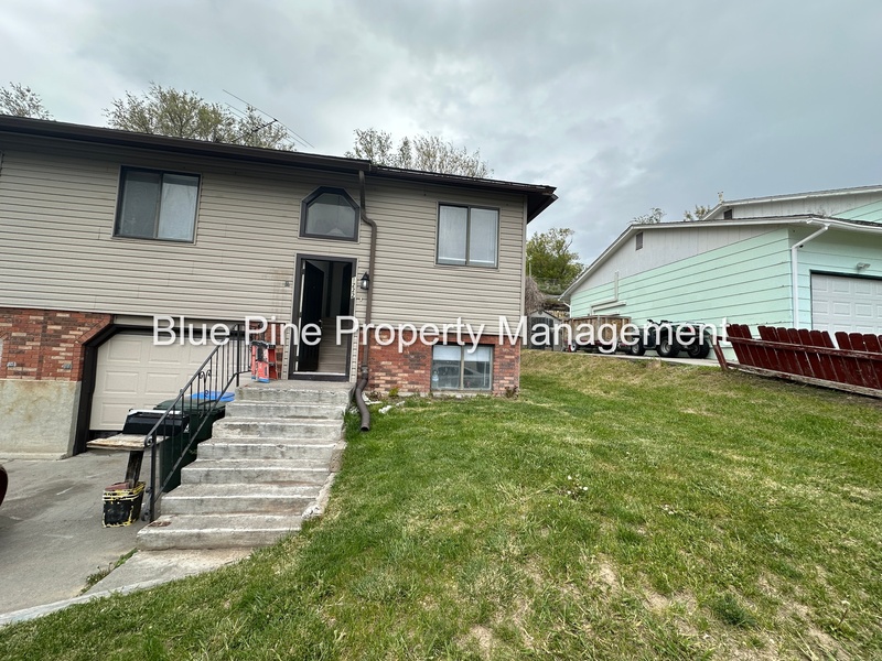 Pocatello Townhome: 1222 Holman Avenue