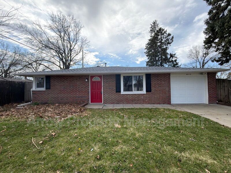 Lincoln House: 4413 M St