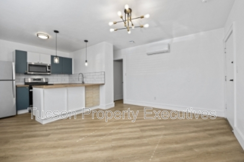 Tucson Condo: 824 East 10th Street - J