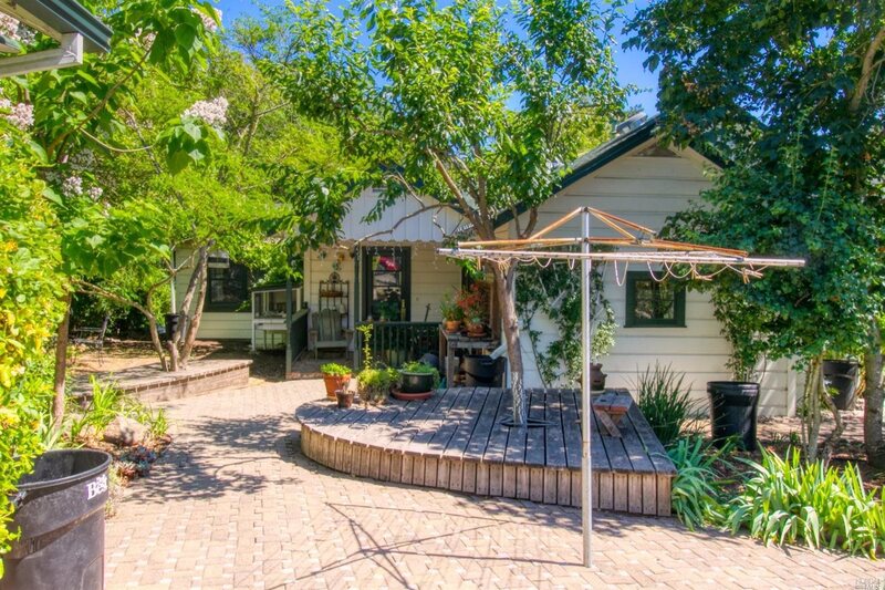 Santa Rosa House: 5204 Beaumont Way