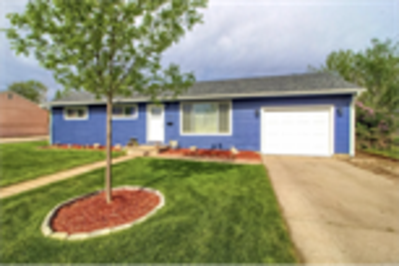 Lakewood House: 425 S Harlan St