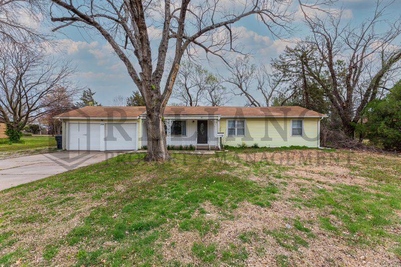 Wichita House: 216 North Tyler Road