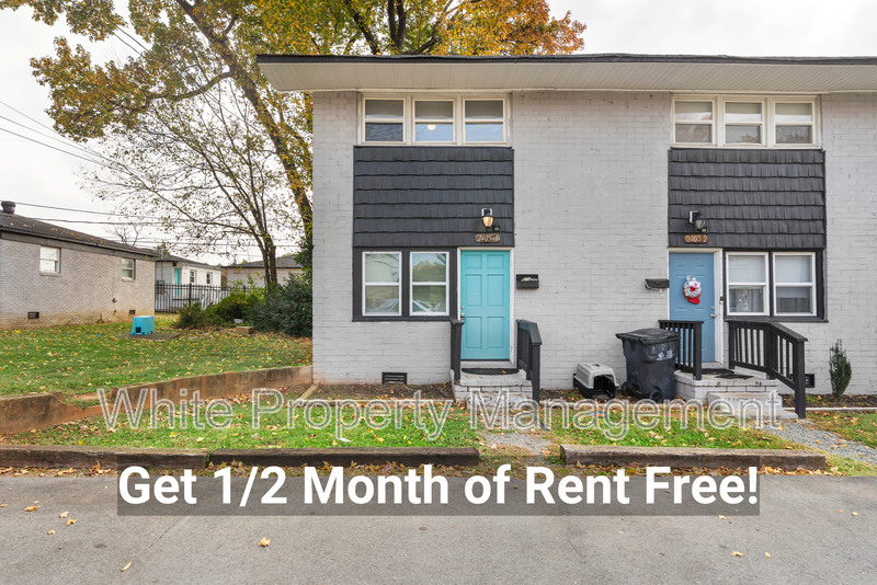 Charlotte Townhome: 2405 Julia Avenue