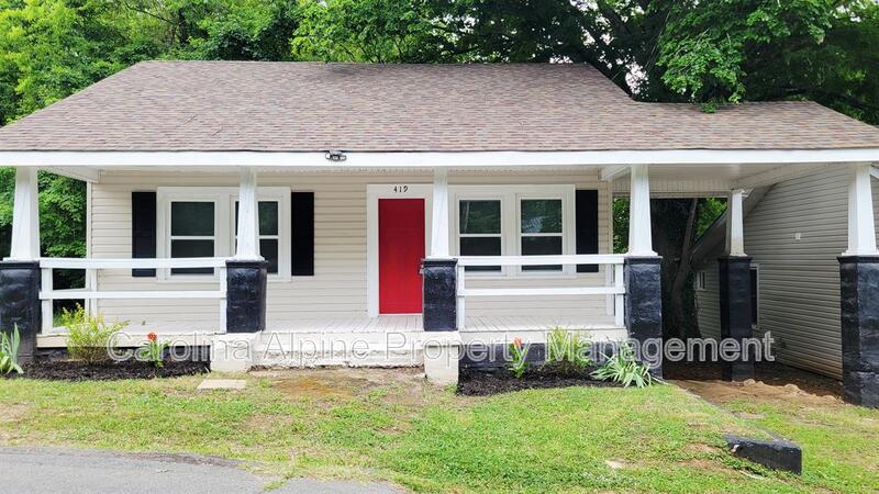 Lexington House: 419 Pine St