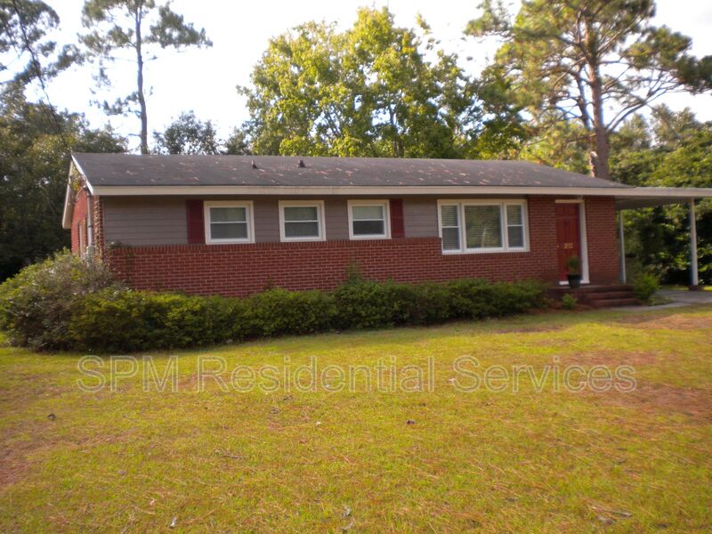 Wilmington House: 213 Huntington Rd