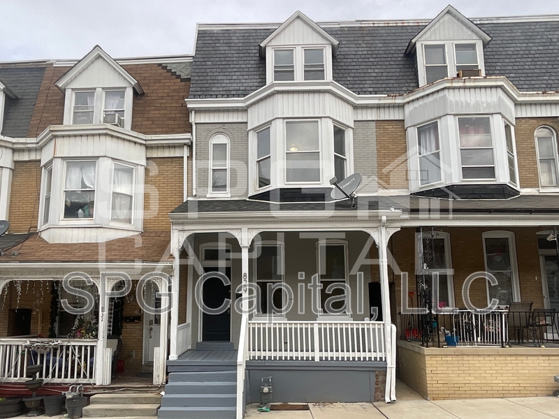 York House: 829 West Poplar Street