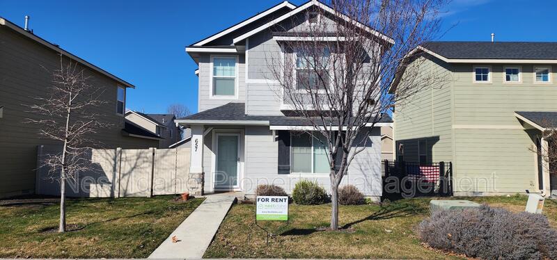 Meridian House: 657 North Manship Avenue