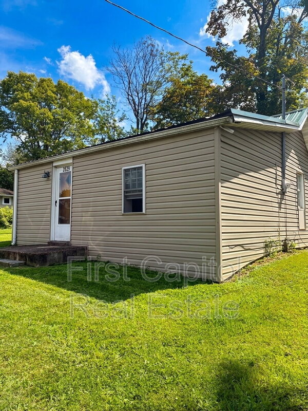 Harrisburg House: 2629 Catherine Street