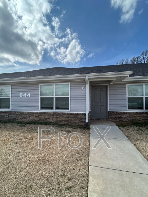 Decatur Condo: 644 Hidden Springs Dr.
