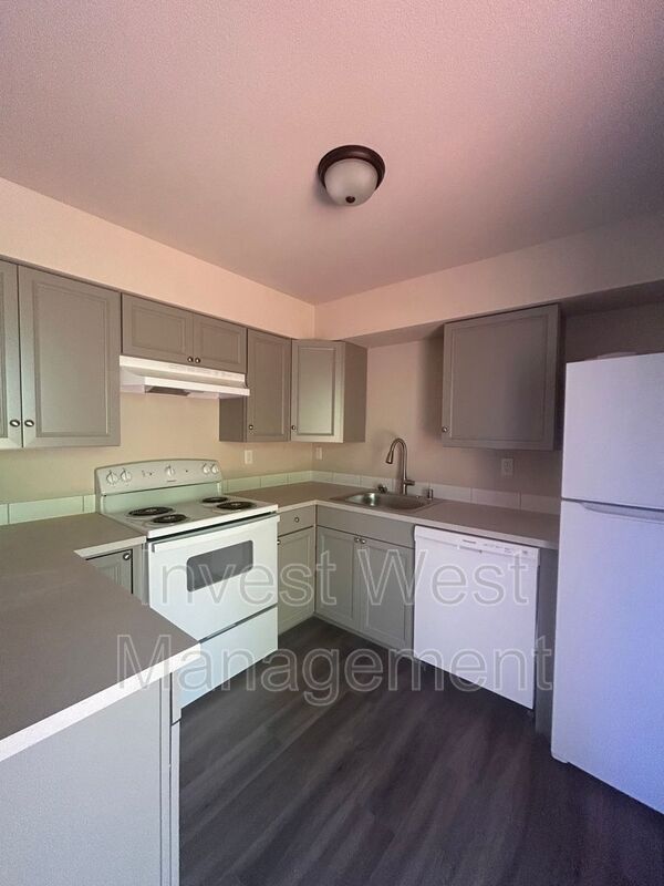 Vancouver House: 2904 E 16 Street