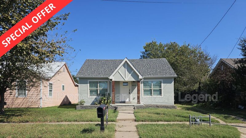 Sherman House: 1605 S. Walnut Street